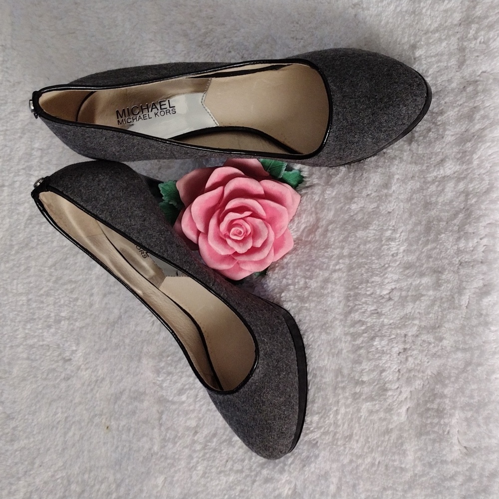 Michael Kors Charcoal Grey heels 9M